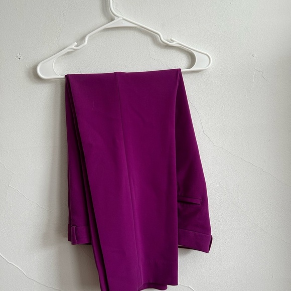 *Excellent Pre-Loved* Banana Republic Vibrant Pink Ankle Pants - Picture 2 of 4